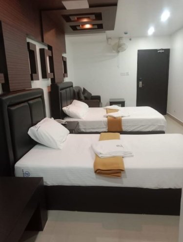 LUXURY ROOMS